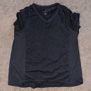 black t shirt